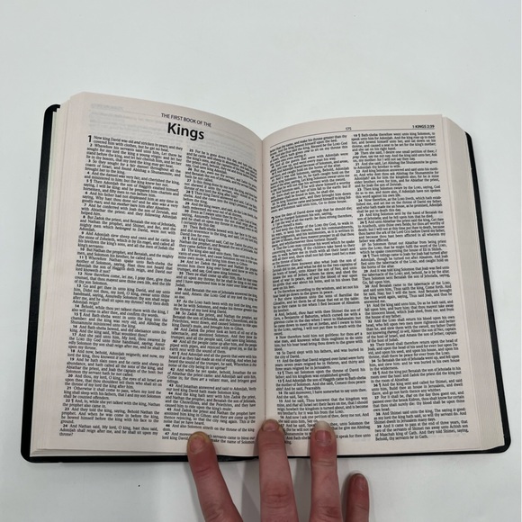 Holy Bible Hendrickson Bibles King James Version Black Soft Bound Book - Picture 6 of 14